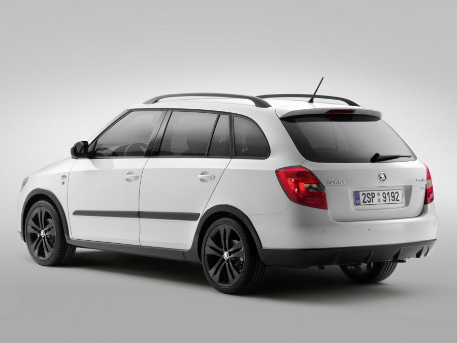  Skoda Fabia Combi Monte Carlo 2013 года  (фото 2 из 7)